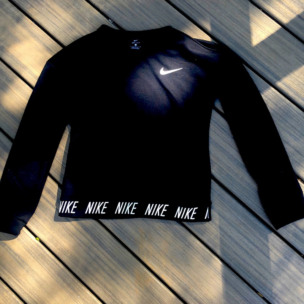 Cropped Nike crew neck